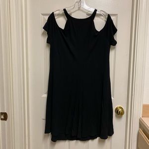 Forever 21 Peek-a-boo shoulder dress